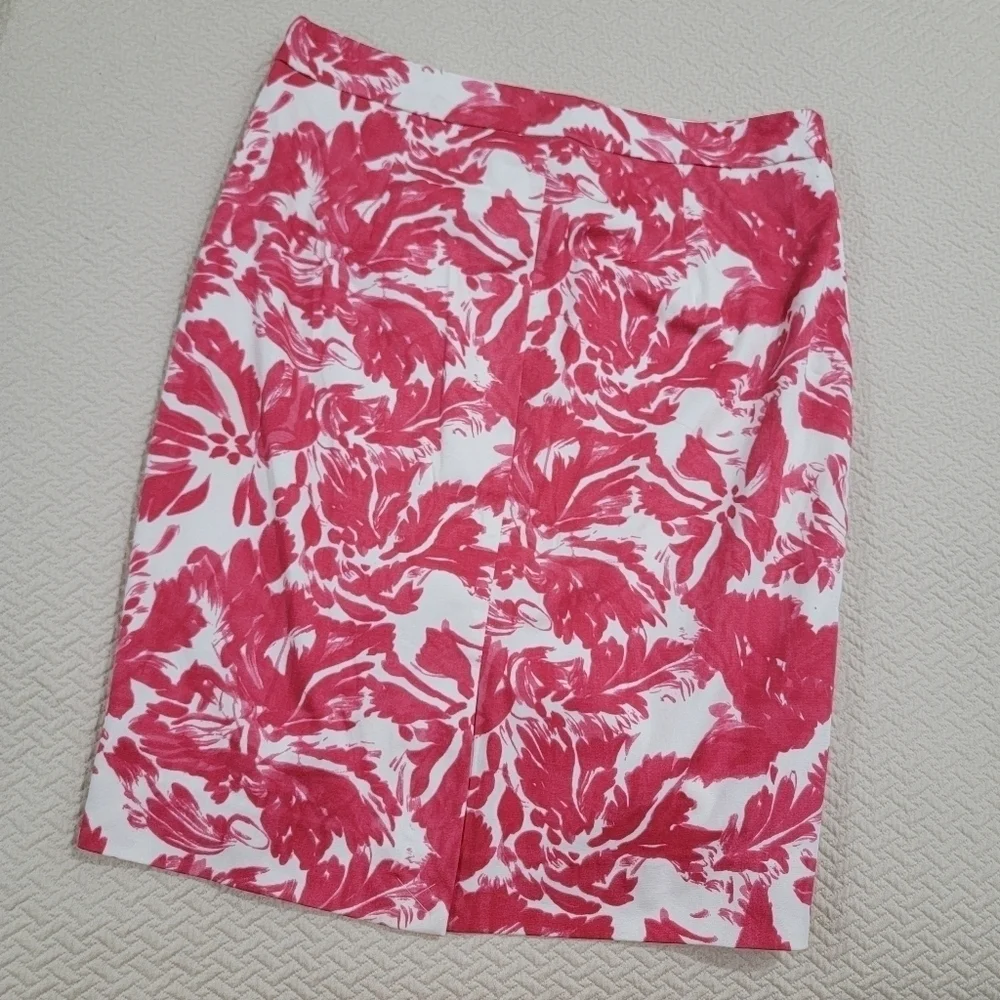 NEW The Limited Floral Career Skirt Knee Length Size 6